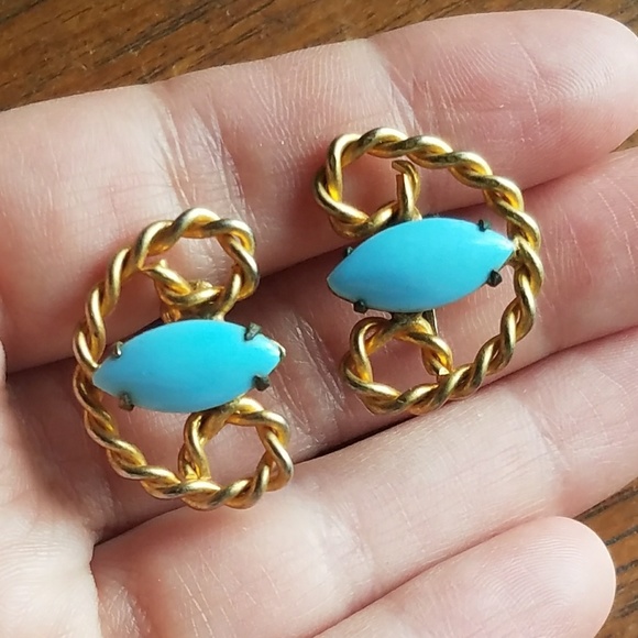 Vintage Jewelry - *RARE* Vintage Vermeil Turquoise Screwbacks